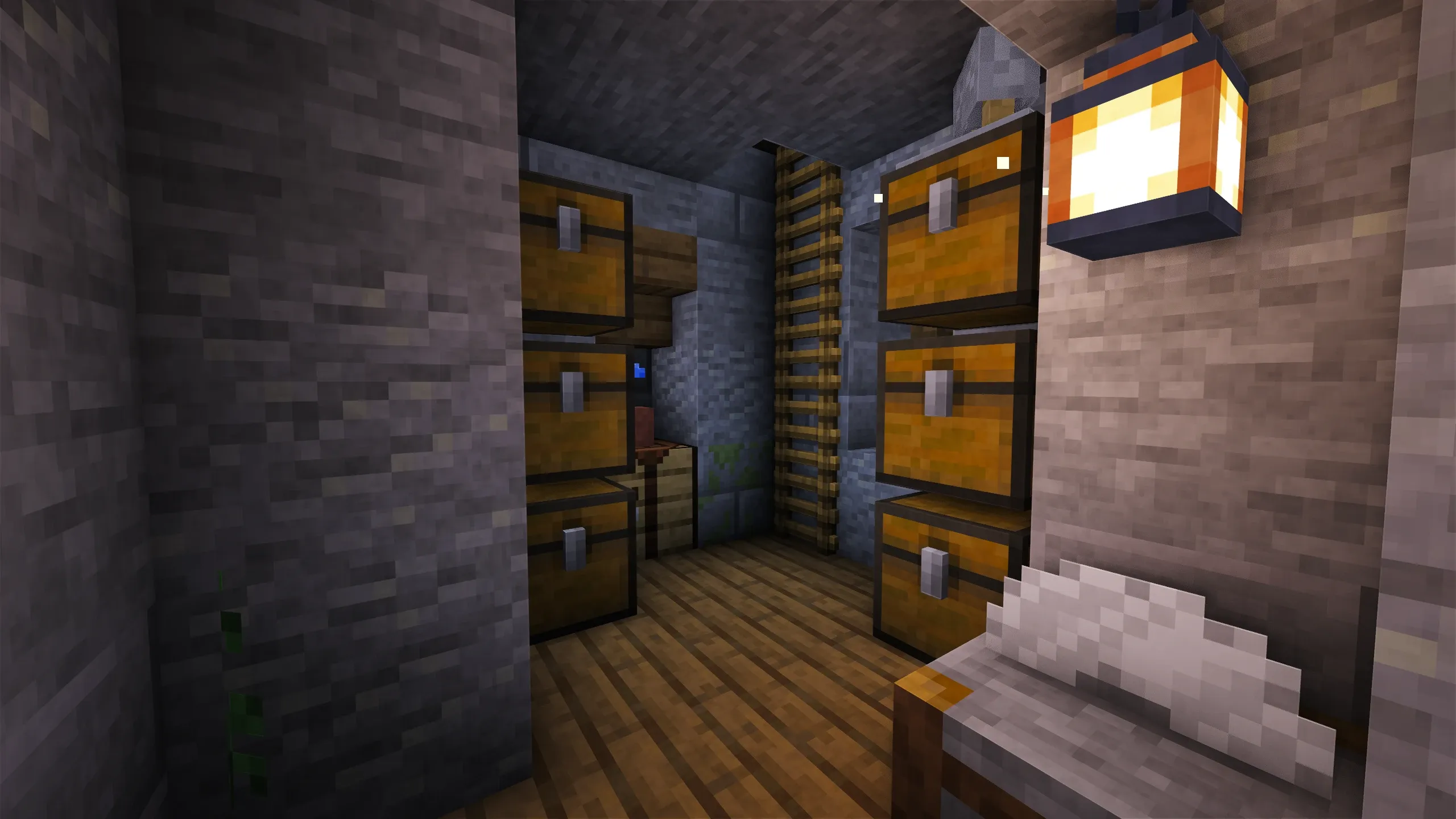 Mini Starter Castle, a Minecraft starter castle, in-game photo 3